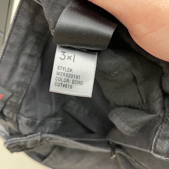 3X1
W2 Mid-Rise Distressed Skinny Jeans, Black Fade size 24 - Picture 7 of 10